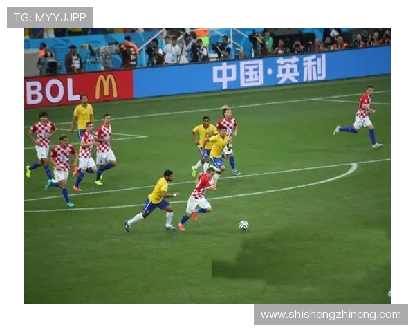 阿贾克斯迎战劲敌巅峰对决揭示欧陆豪门荣耀与青春激情碰撞